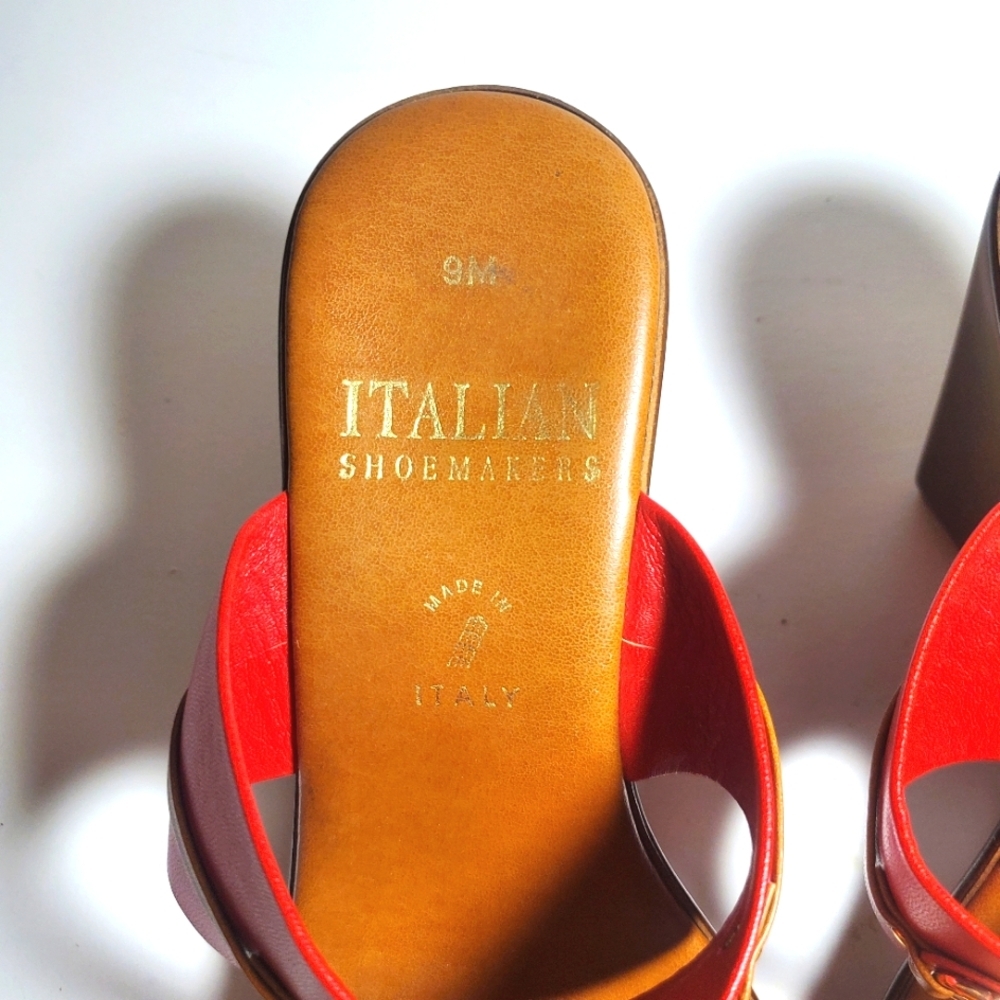 ITALIAN SHOEMAKERS Red Leather Wedge with Gold Buckle Size 9M - New - Picture 9 of 11